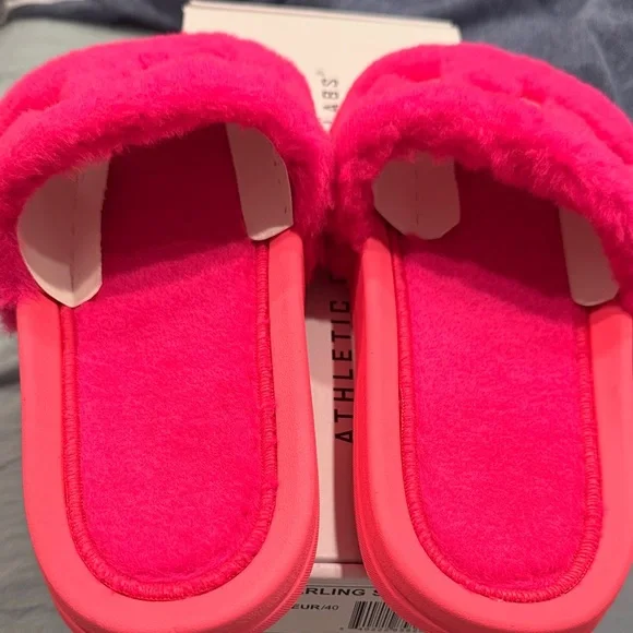 Apls Hot Pink Fuzzy Slide Sandals - Women's - Picture 4 of 4